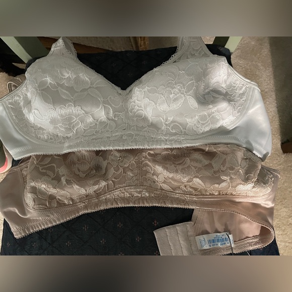 Playtex Intimates & Sleepwear Playtex 8 Hour Bras 2 Size 38c Smoke